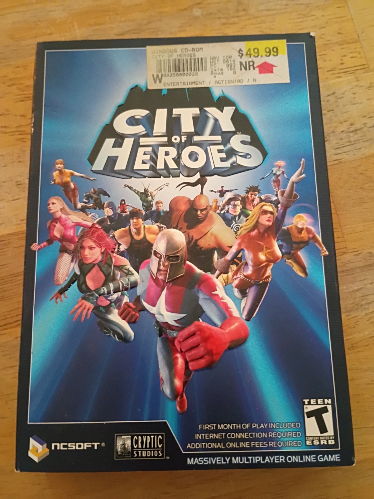 Vintage 2004 City of Heroes PC- Game Big Box Edition (Ncsoft Cryptic )