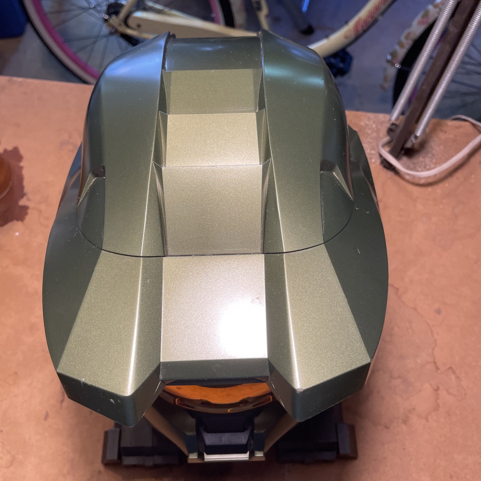 Halo Master Chief Helmet Light-Up Display Stand – Helmet Model for Halo Series