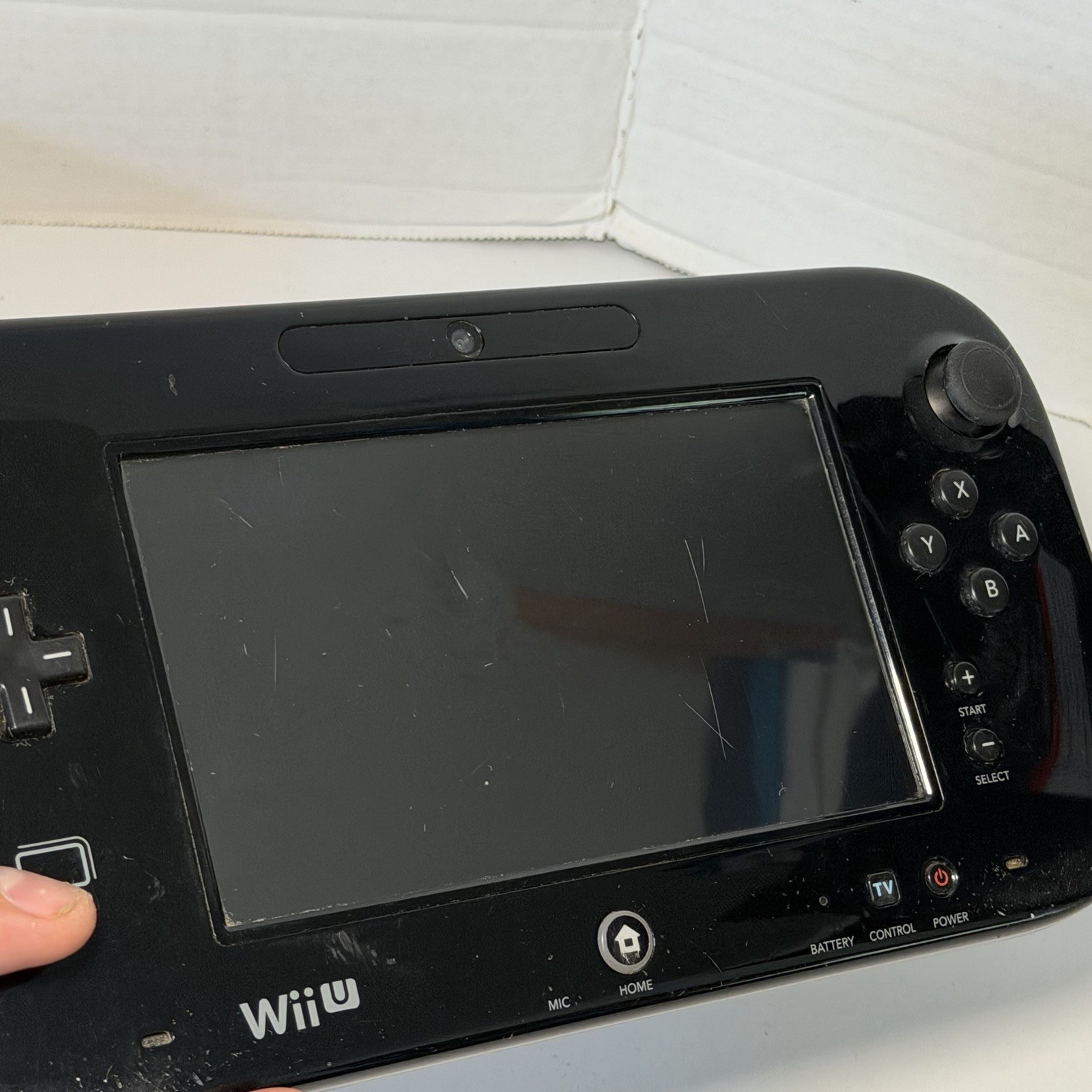 Nintendo Wii U 32GB Black Deluxe Console & Gamepad W/ Mario Kart 8 And Zombie U