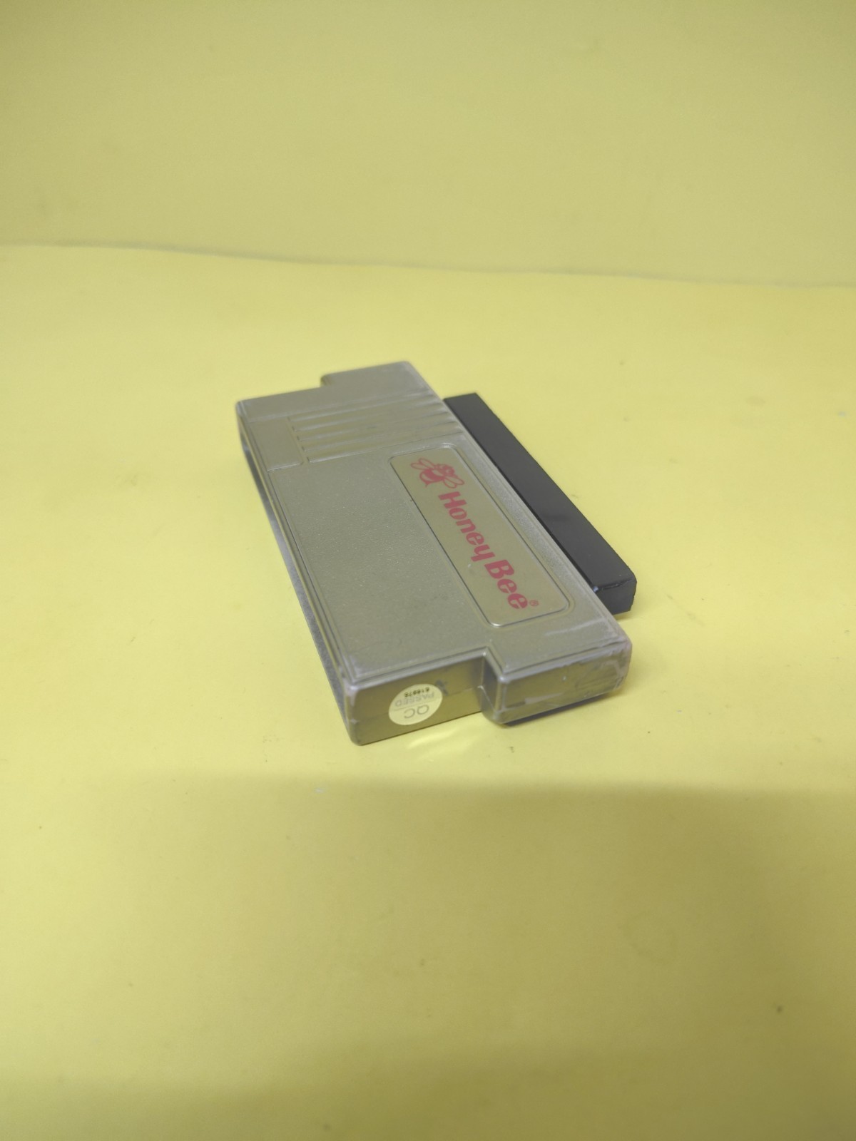 Honey Bee Nintendo Famicom to NES Game Cartridge Converter 62 to 72 Pin Adapter
