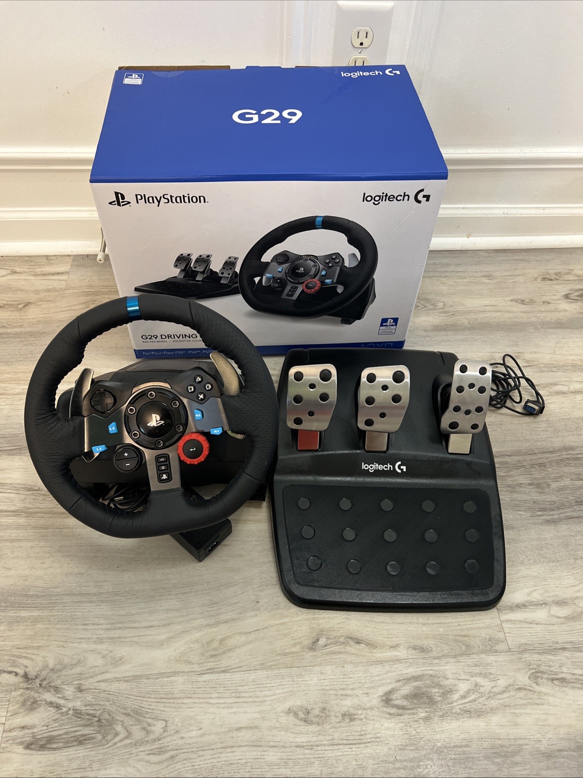 Logitech G G29 Driving Force Racing Wheel & Pedals Wired for PS5 PS4 PS3