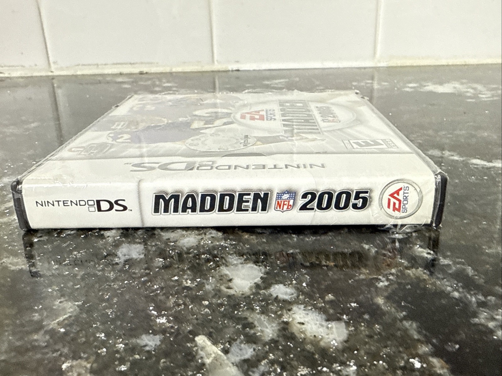 Madden 2005 (Nintendo DS, 2004) NFL Football BRAND NEW FACTORY SEALED!