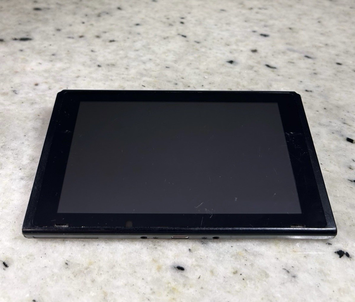 Nintendo HAC-001 32GB Switch Console – Black See Description