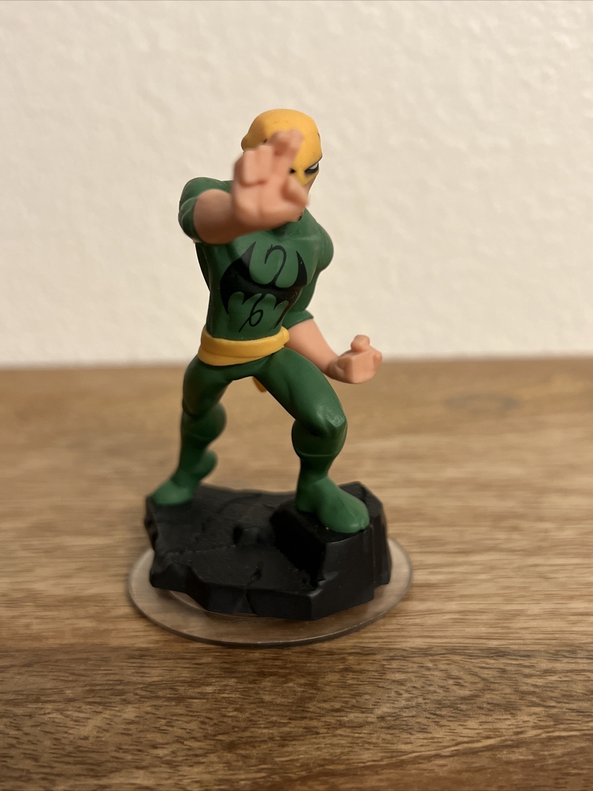 DISNEY MARVEL INFINITY 2.0 SUPER HEROES IRON FIST TOY