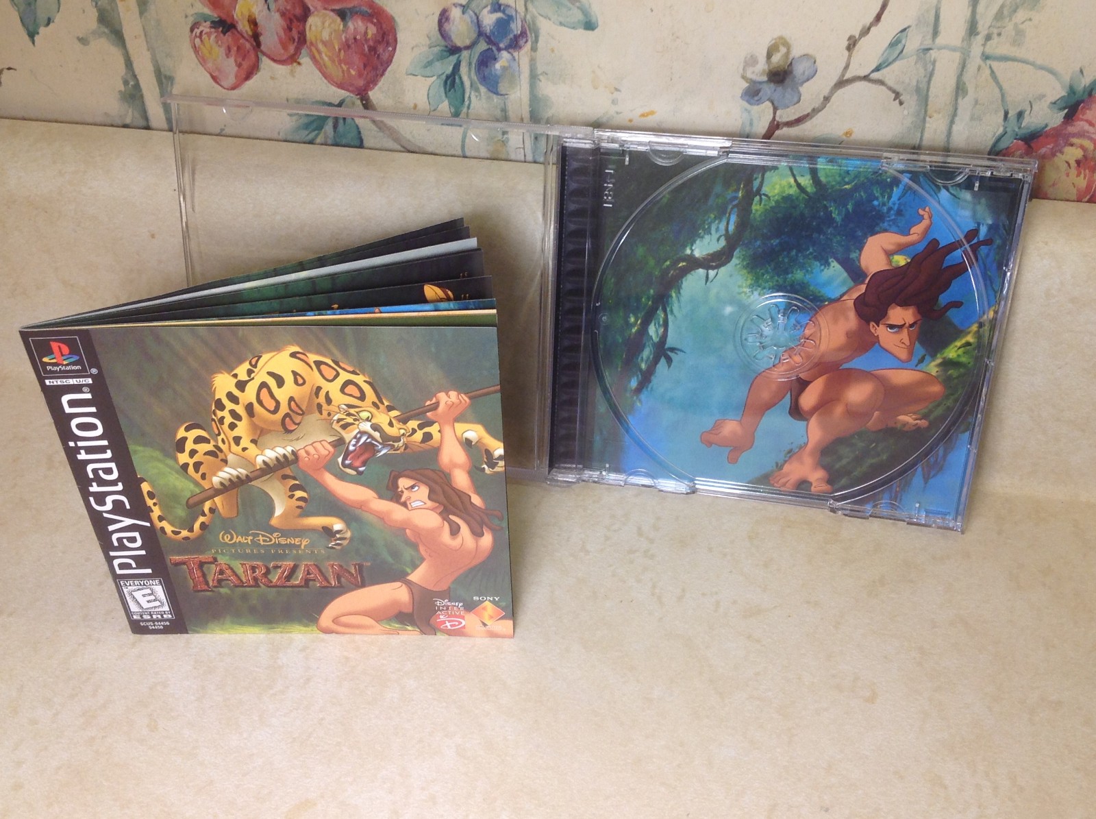 Sony Playstation 1 Walt Disney’s TARZAN Video Game Complete Manual & MINTY Disk