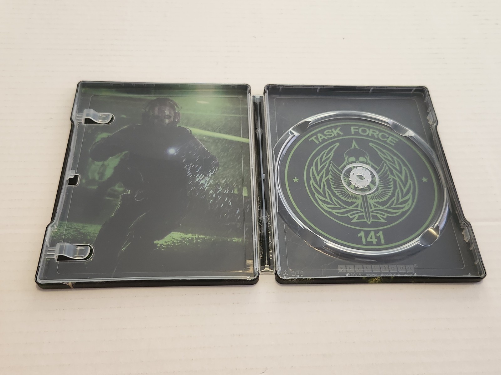 Call of Duty Modern Warfare 2 Steelbook Case only. no game. COOL!
