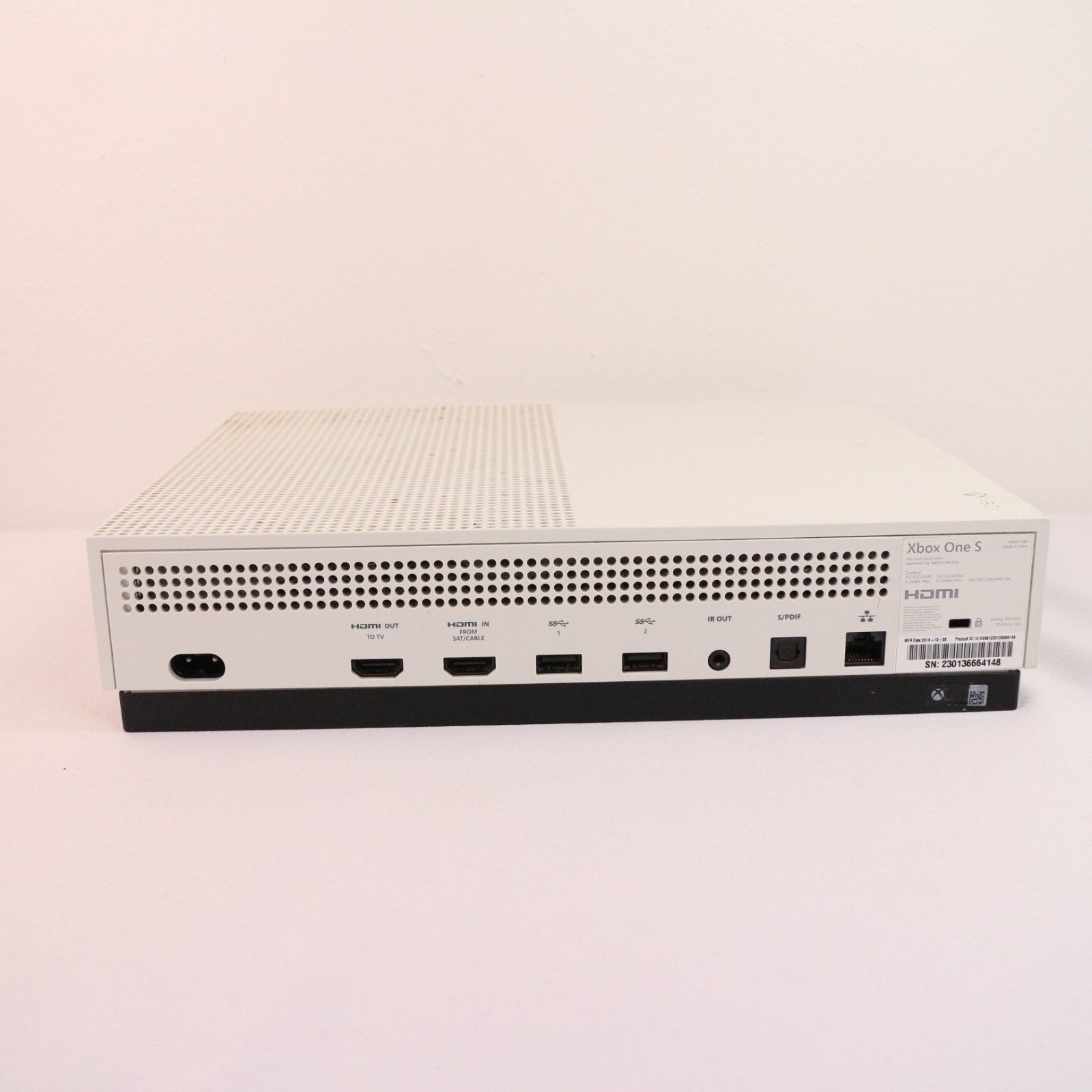 Microsoft Xbox One S 1681 Gaming Home Console White w/Wireless Controller TESTED