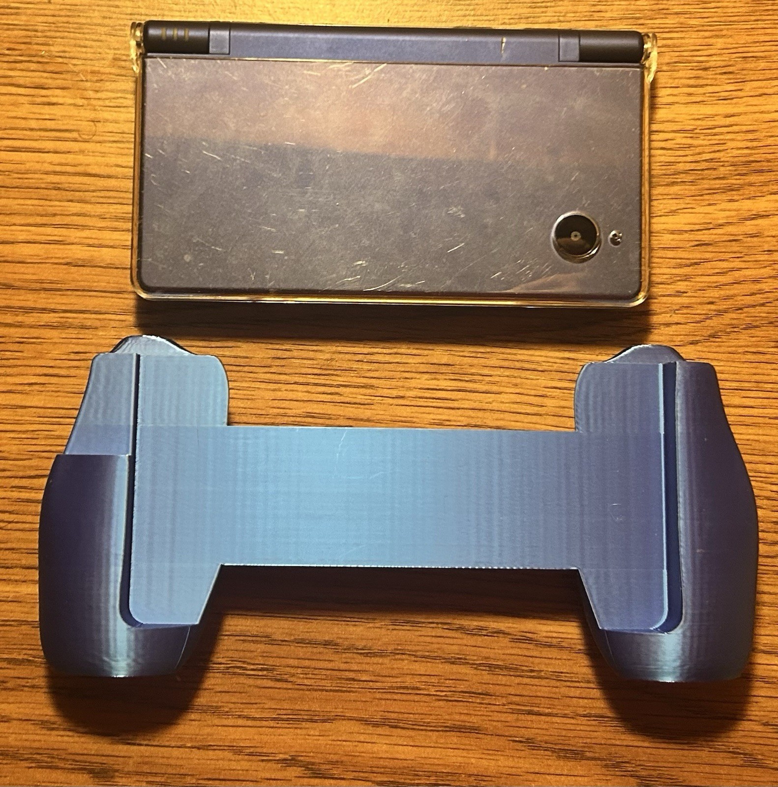 Nintendo DSI Metallic Blue Handheld System Bundle