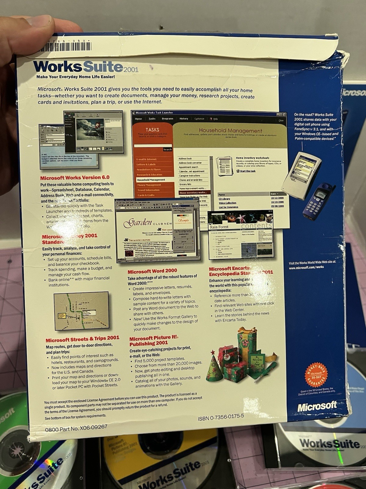 Microsoft Works Suite 2001 Word 2000, Picture It, Encarta, Money BIG BOX CIB KEY