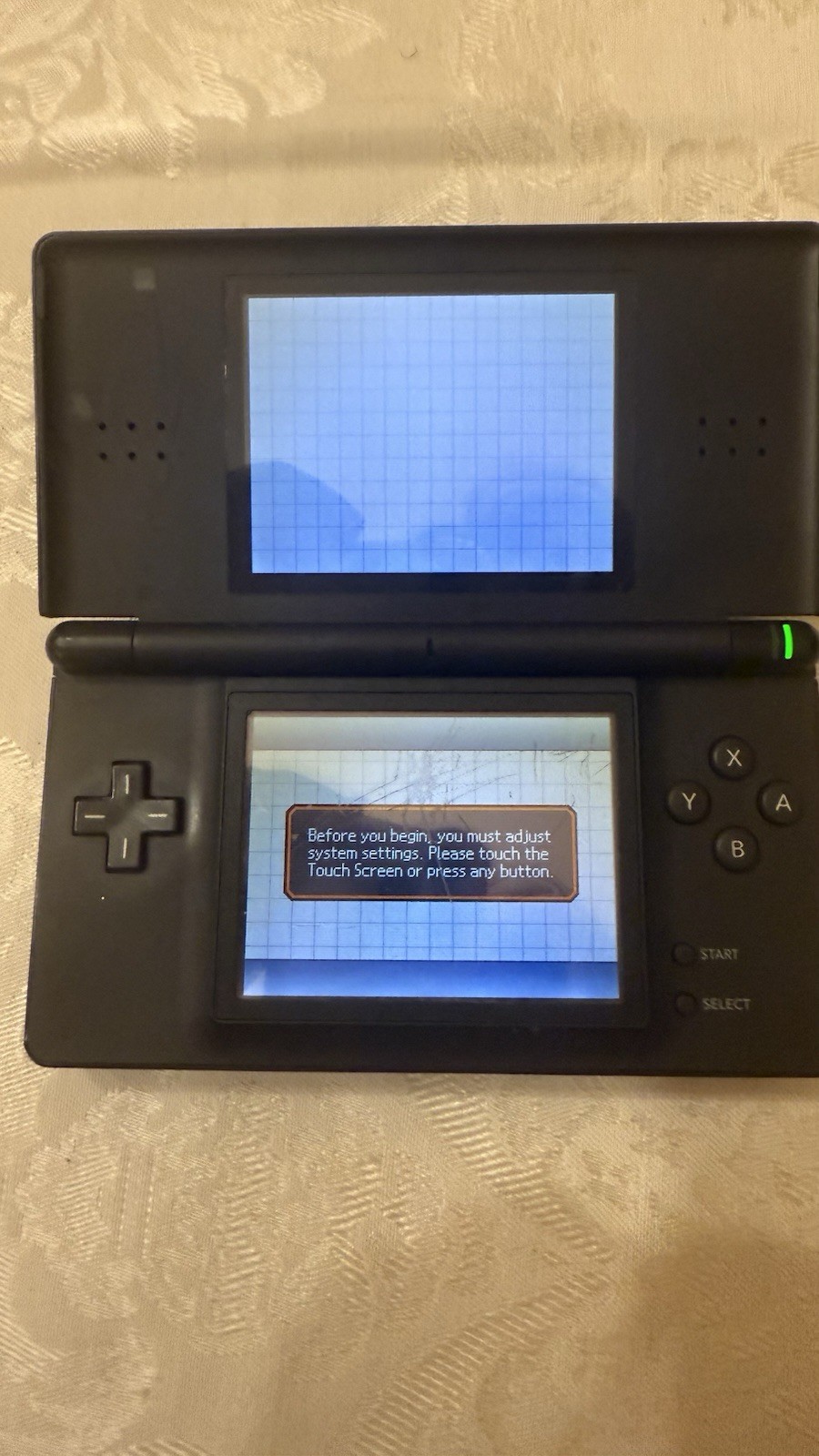 Nintendo DS Lite Black Handheld Console Tested Works Great Stylus & Charger EUC