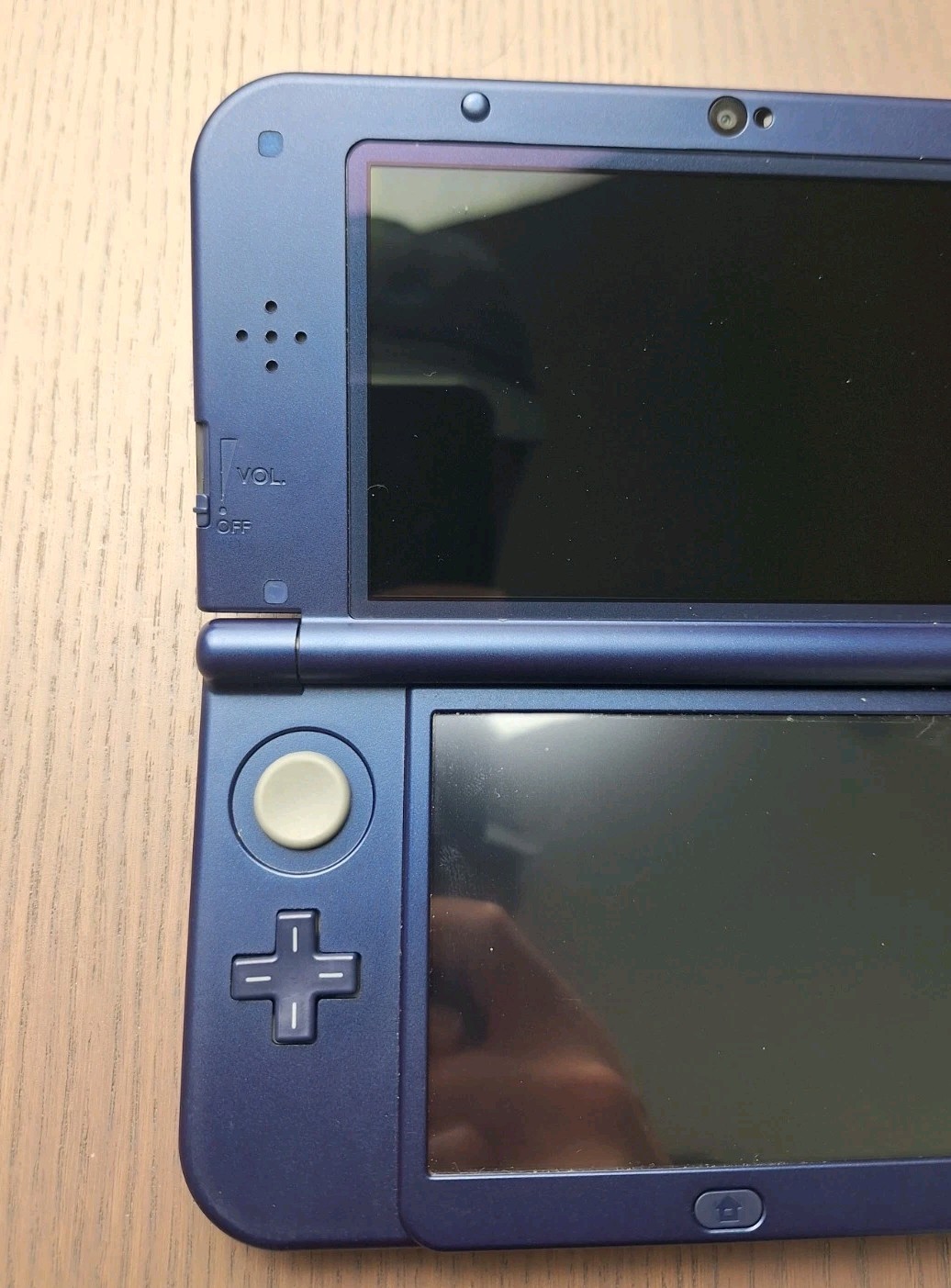 New Nintendo 3DS XL Metallic Blue Charger + 32GB SD Card | Region Free