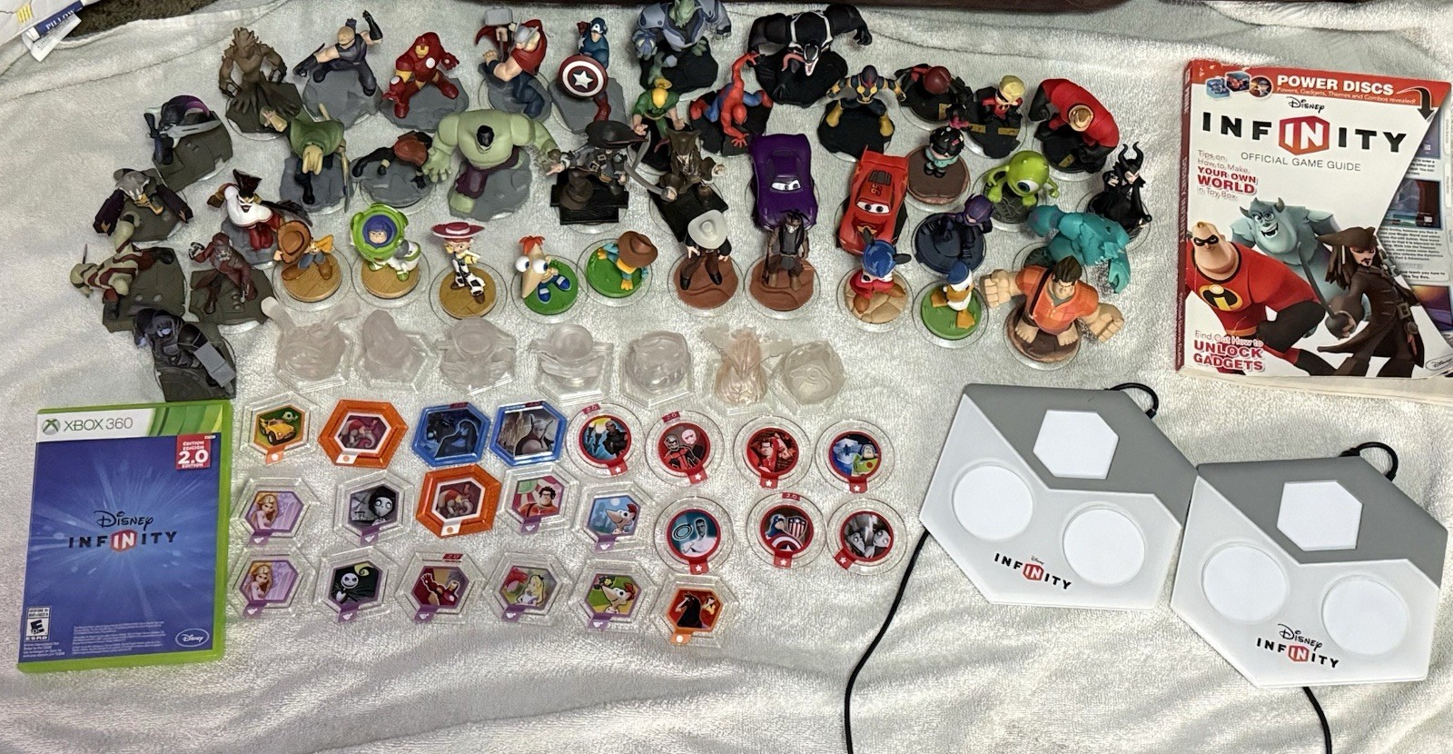 Disney Infinity 2.0 Xbox 360 Lot: Figures, Power Discs, 2 Base Portals + Game