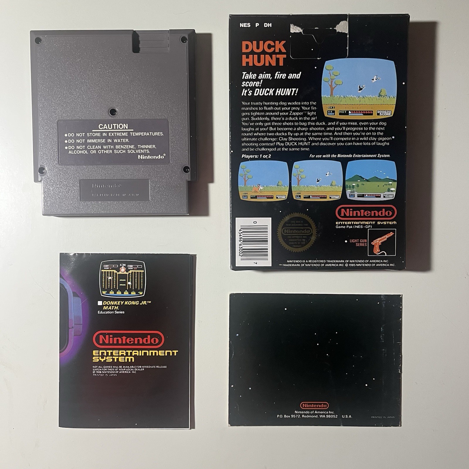 Duck Hunt Nintendo NES, 1985 5-Screw Hangtab CIB Complete In Box