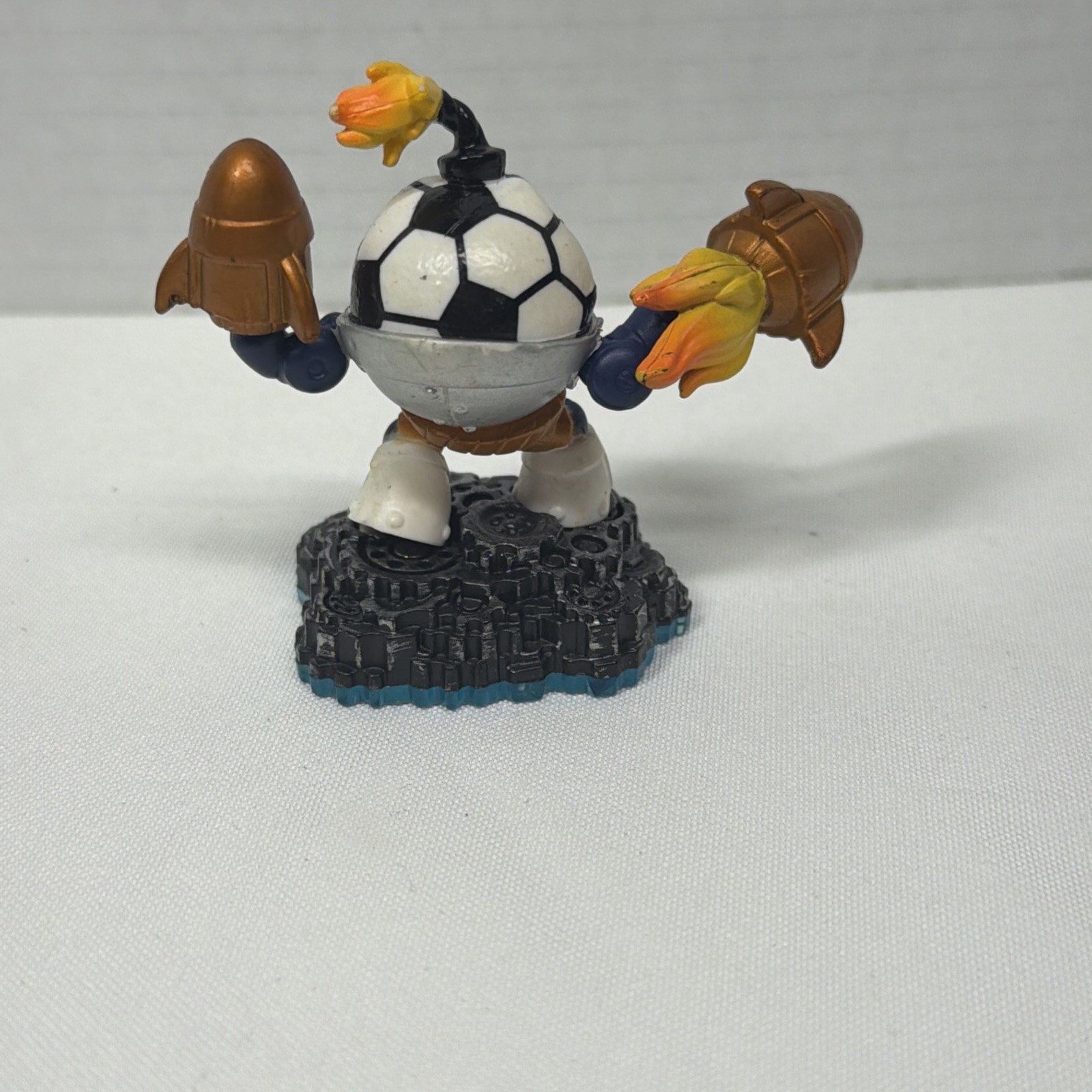 Skylanders SWAP Force Lot of 7 – Legendary LightCore Grim Creeper, Kickoff &