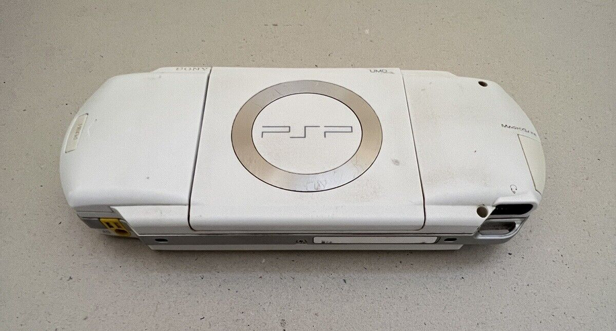 PSP 1000 Ceramic White – GOOD CONDITION – US Seller TESTED + Charger