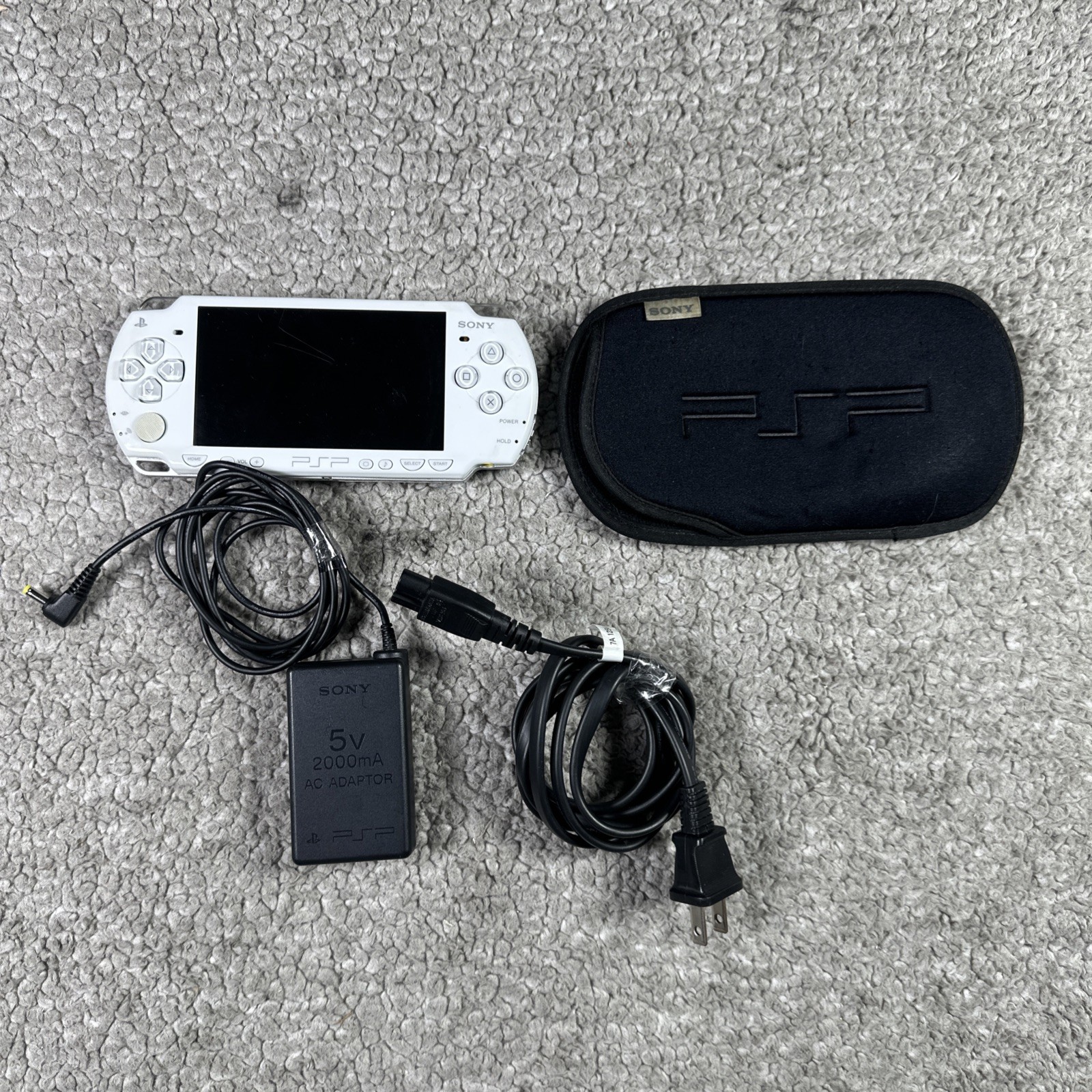 Sony PSP Console PSP-2000 with Box And Charger Tested Works (No Battery )