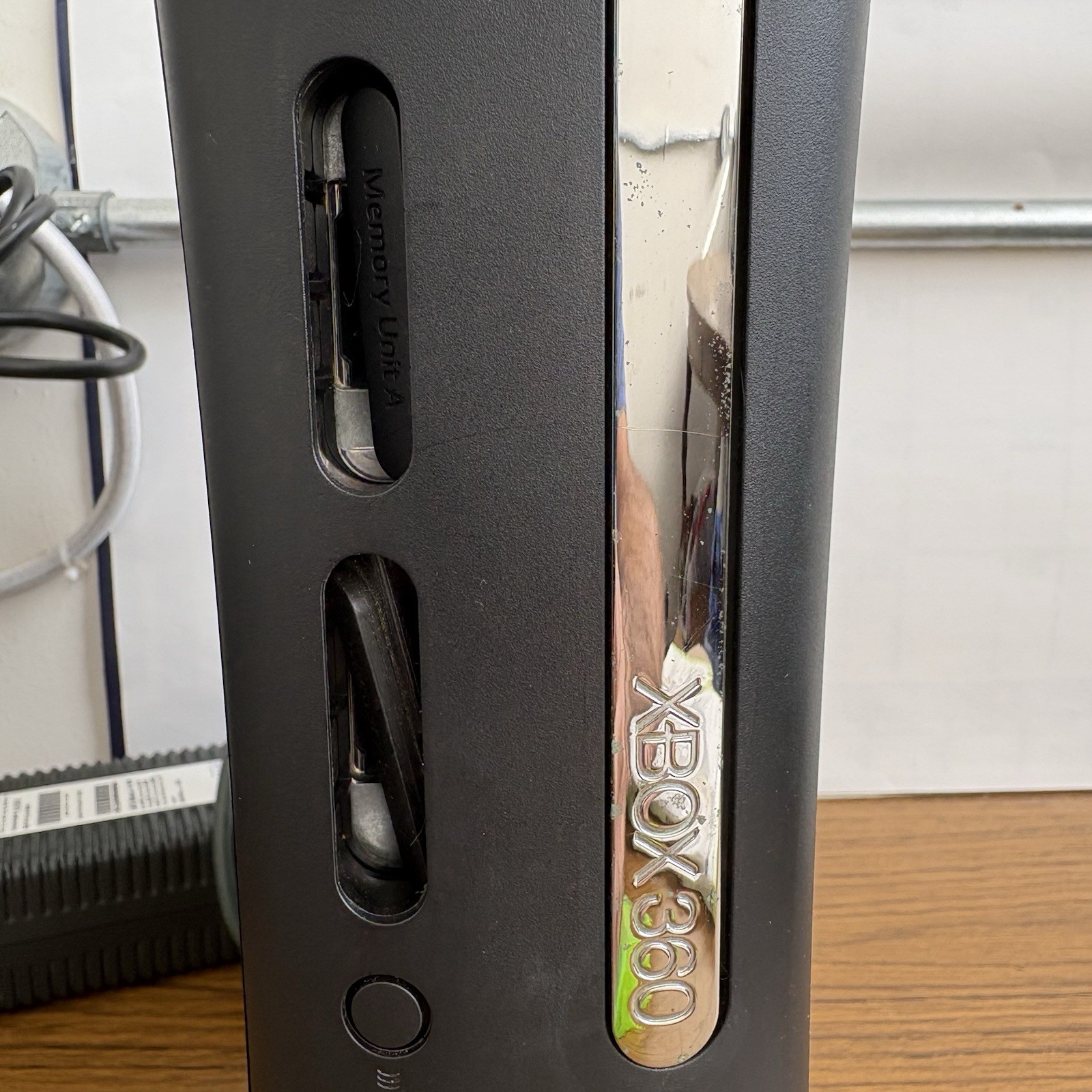 Xbox 360 Elite 120GB Bundle With 26 Games GTA V Red Dead Halo Gears Tested Works