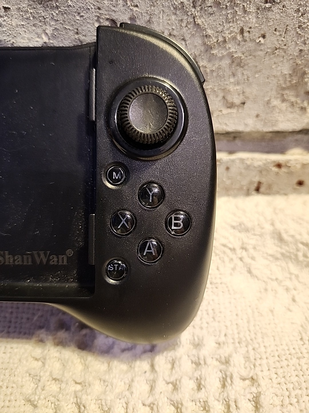 Shanwan Bluetooth Controller For Phones Androids Iphones Ect…