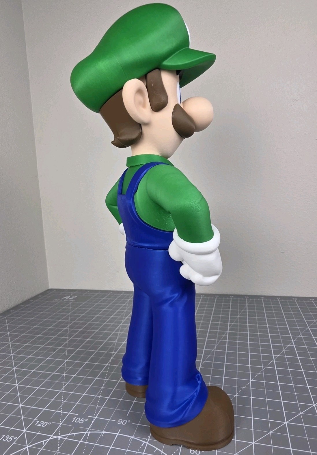 Luigi – Super Mario Bros Figure Free Standing 14.5″ in Nintendo 64 Display