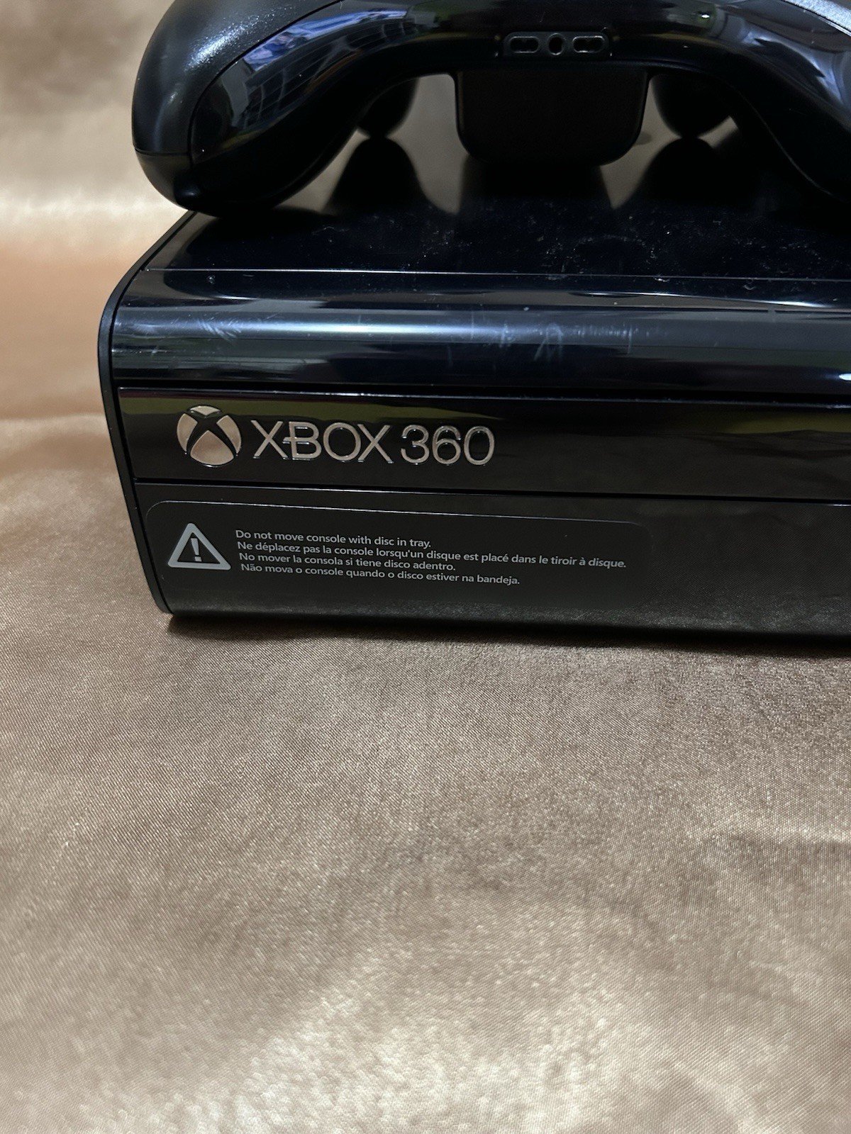 Xbox 360 E 1538 Console Bundle Whit Controller 2 Wireless Controllers
