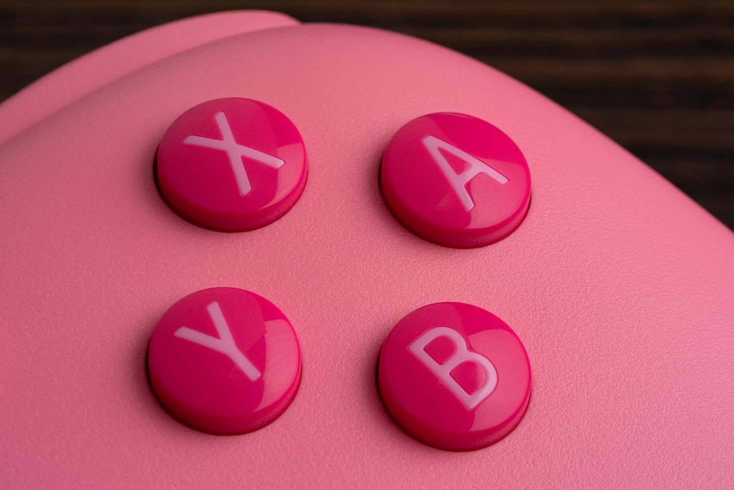 Battery-Powered Pink Game Controller with Custom Mapping for Nintendo Switch 2