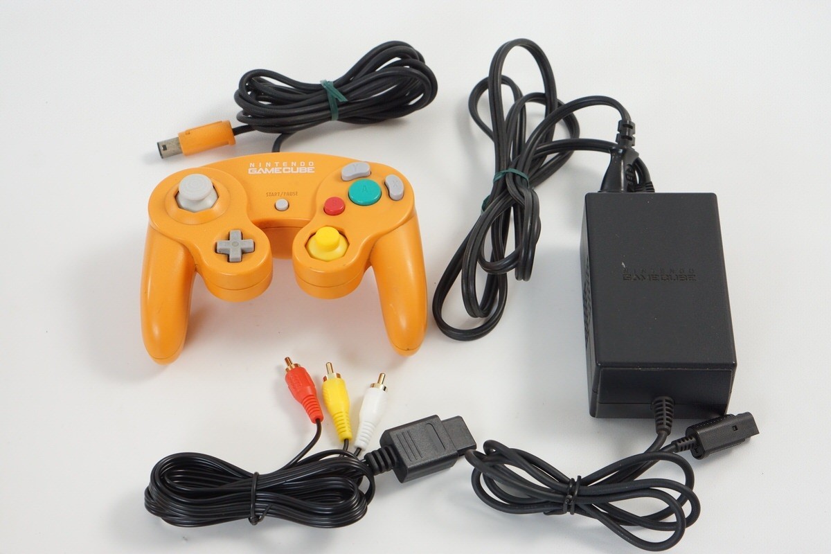 Gamecube Orange Console System Games DOL-001 JP For Japan CD FREE SHIP 10710073