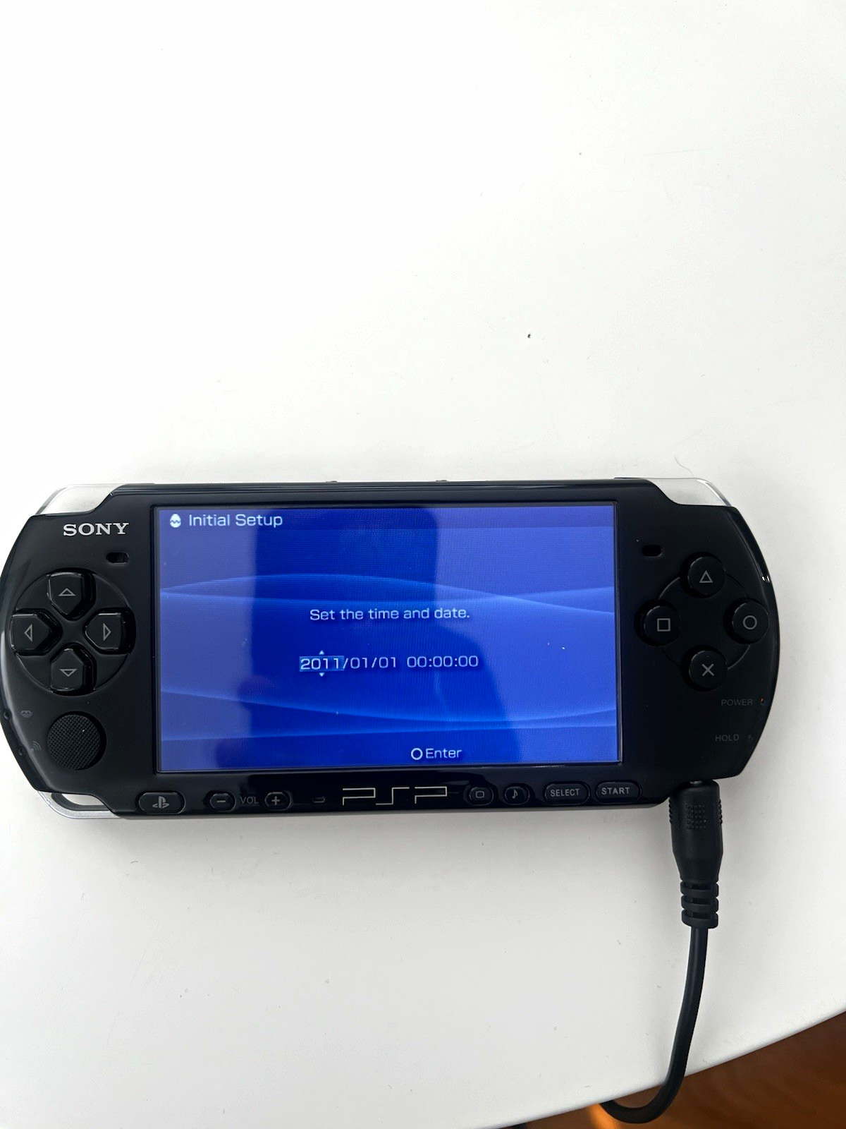 Sony PSP Black Handheld Video Game Console Wi-Fi Headphone Jack w/ Case Charger