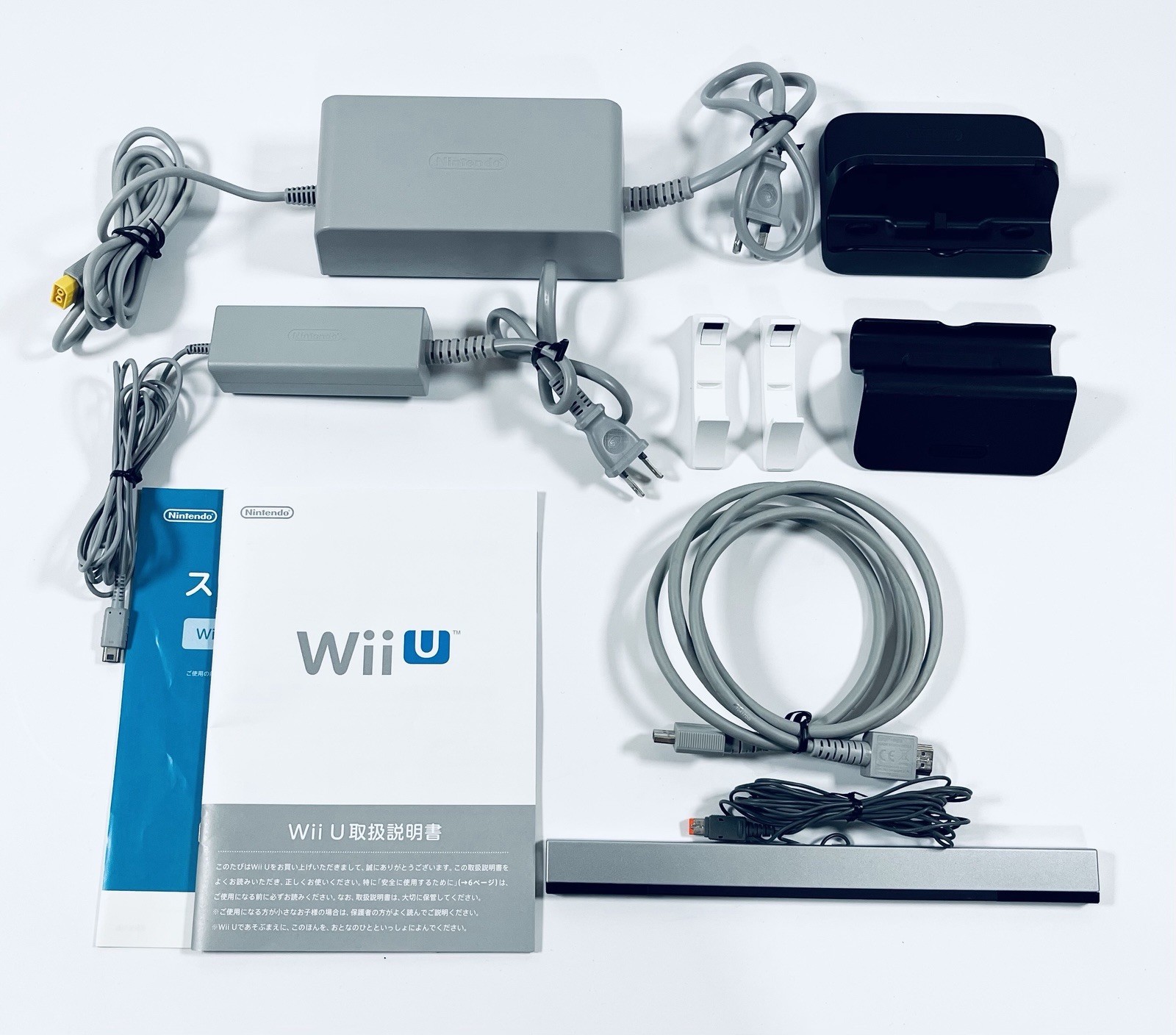 Nintendo Wii U Console White 32GB Premium Set Boxed GamePad Tested Working　JP