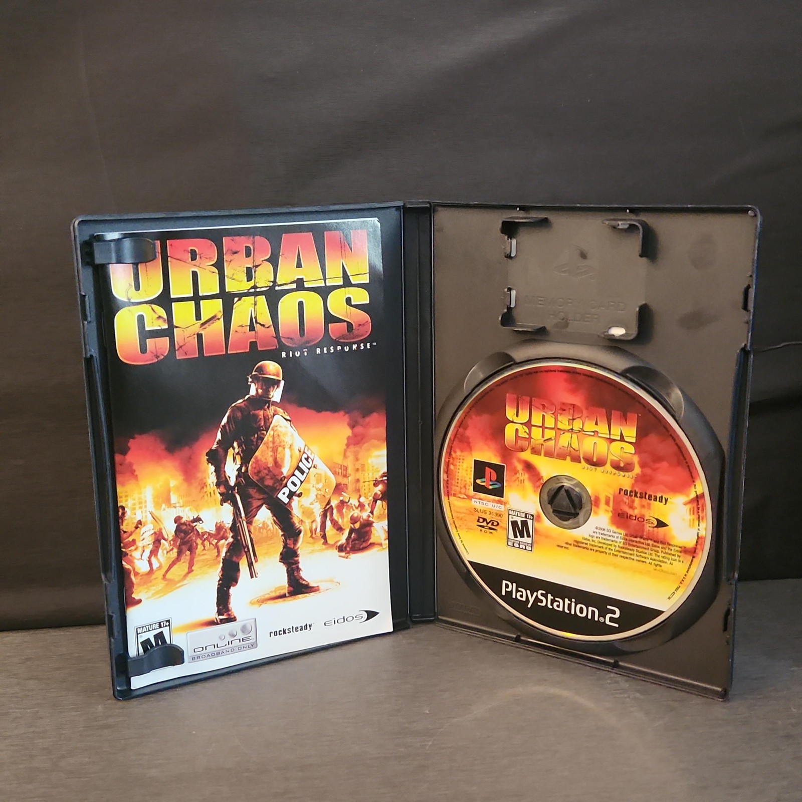 Urban Chaos Riot Response PlayStation 2 PS2 Game CIB