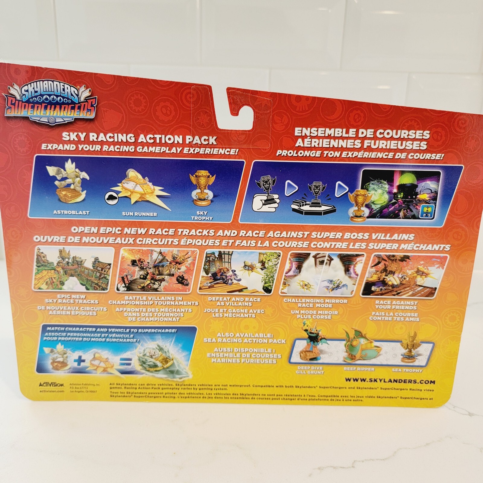 Skylanders Superchargers Sky Racing Action Pack Astroblast Sun Runner Sky Trophy
