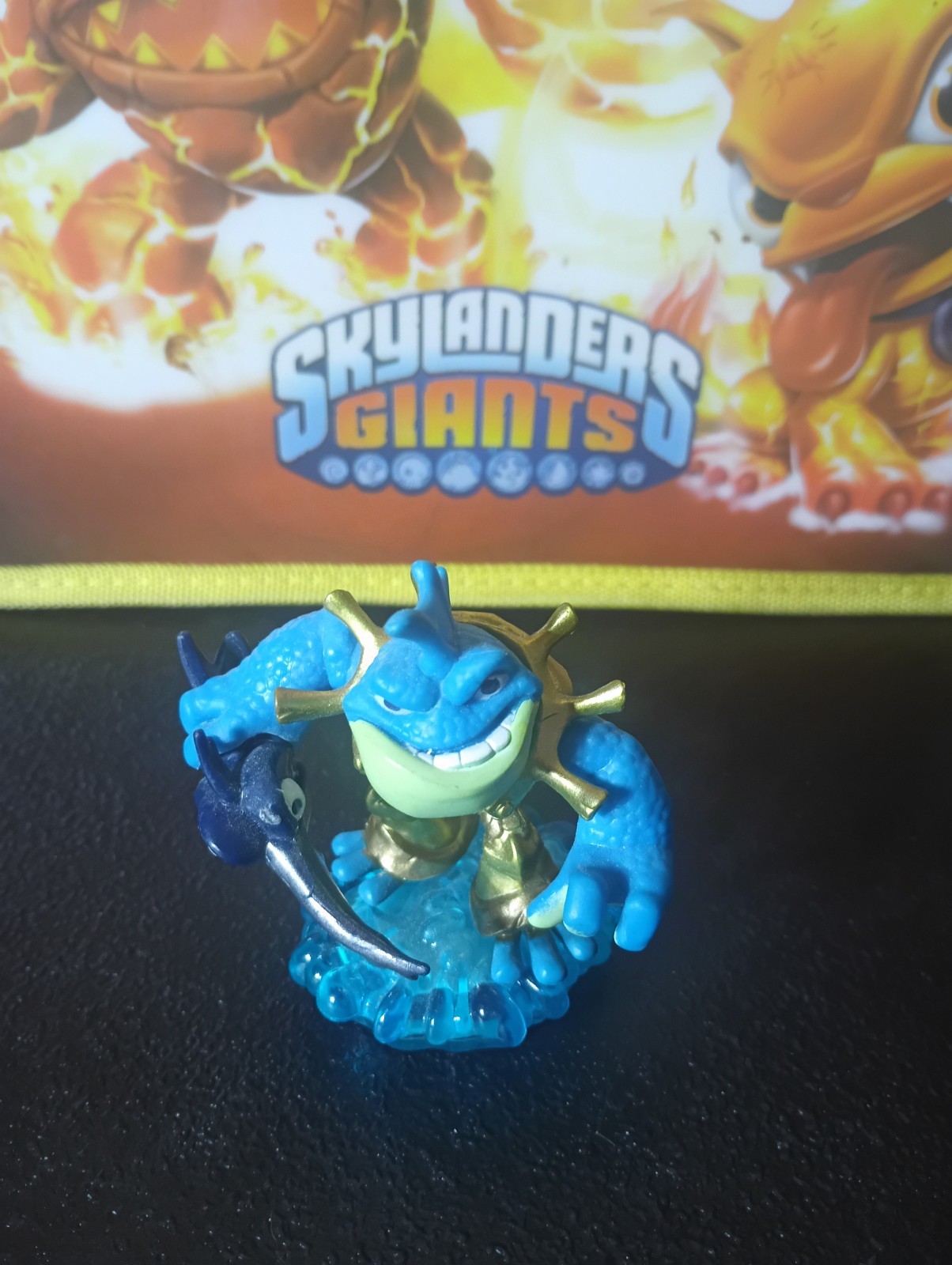 Rip Tide – SWAP Force Skylanders