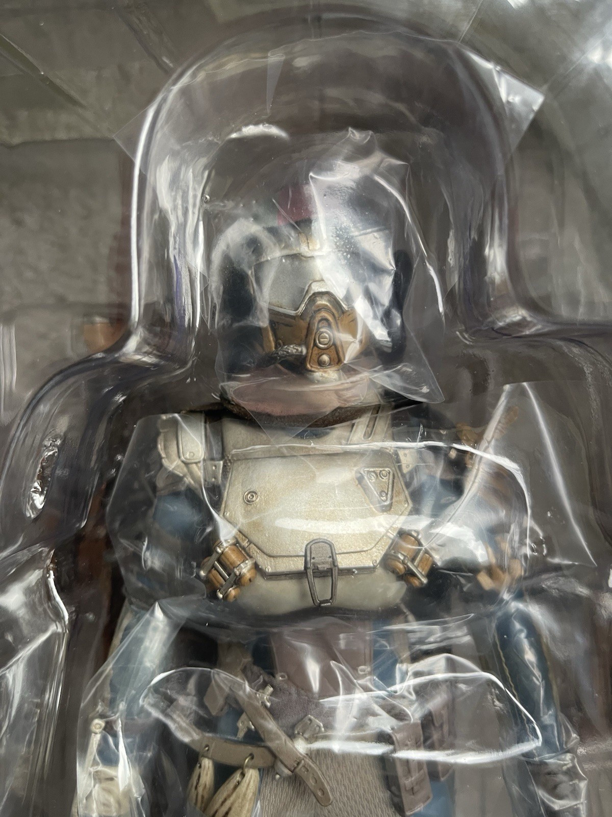 Destiny Hunter Collectible Action Figure Boxed w/ Accessories Weapons Alt Hands