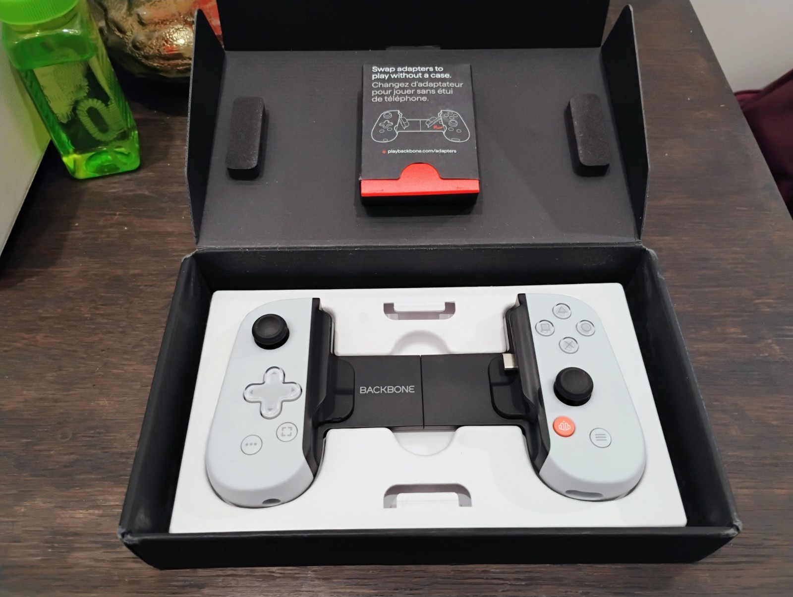 Backbone One Mobile Controller for Apple iPhone iOS Ergonomic Wired White/Black