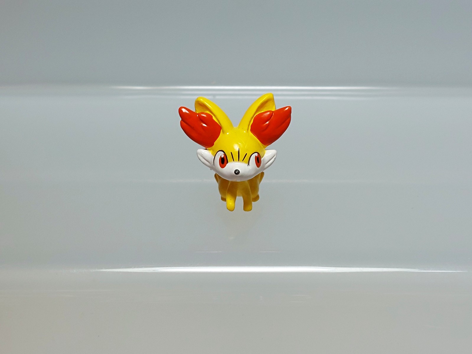 Fennekin Fokko Pokemon Keshipoke Mini Figure Ensky Toy Japan N03 0.8in