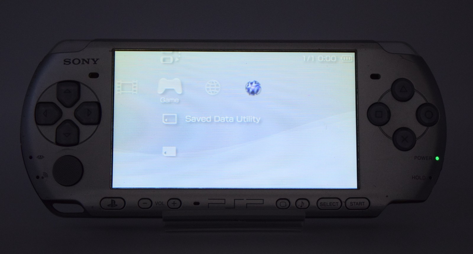 Sony PSP-3000 Mystic Silver Handheld Console Region Free Tested Working Japan
