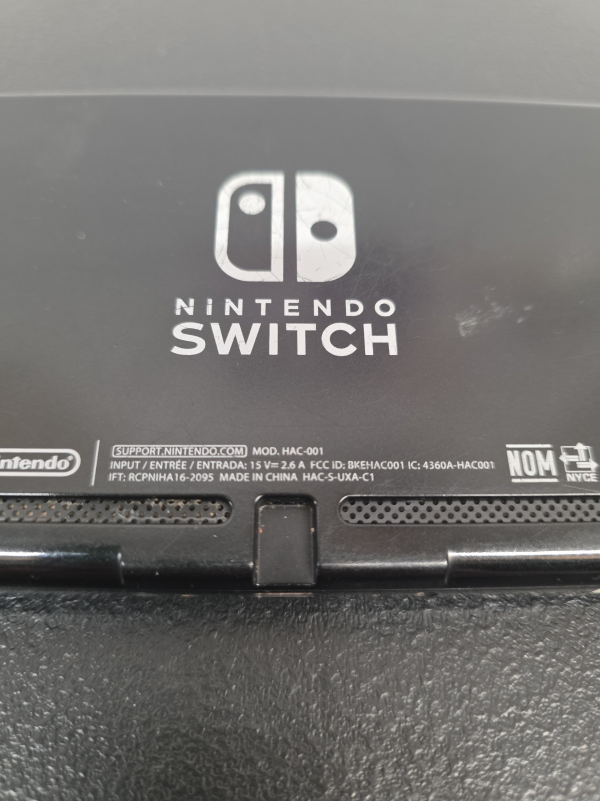 Nintendo HAC00101 Handheld System – Black & Neon Yellow Joy Cons! Gen. 1. BN18