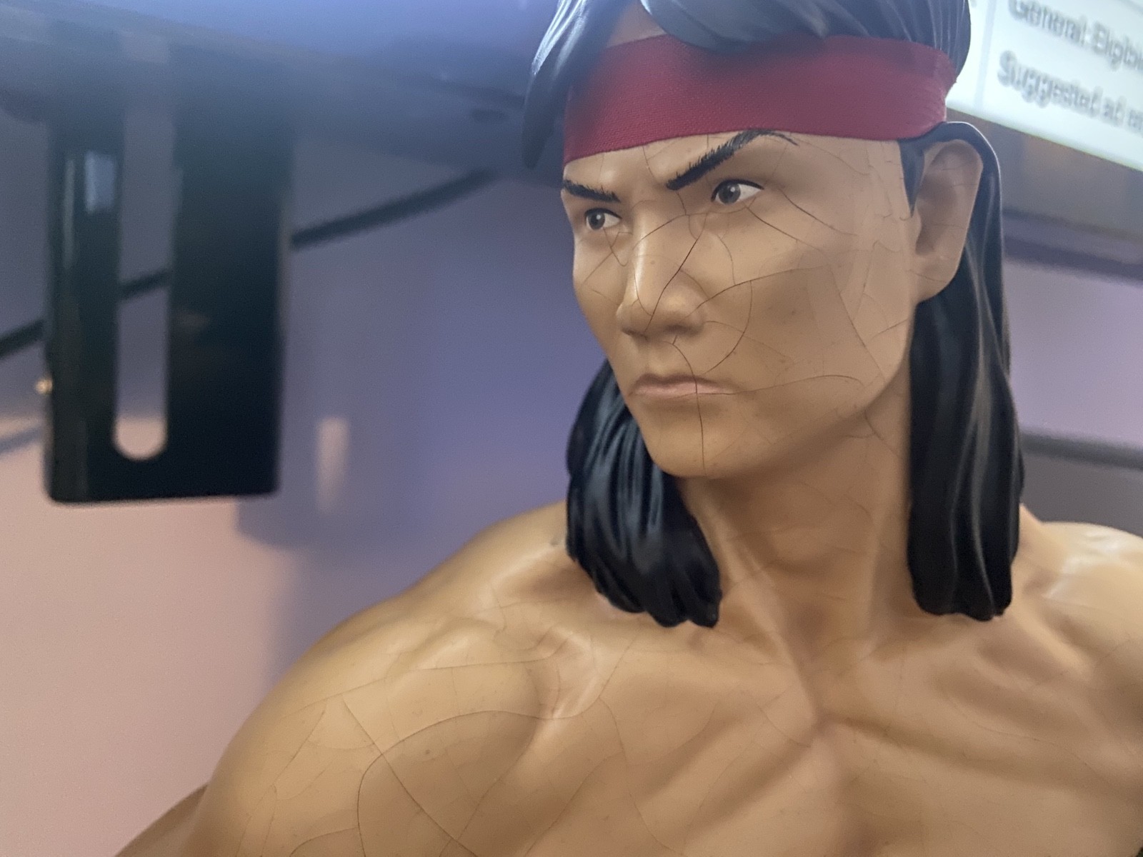 Rare Mortal Kombat Liu Kang Klassic PCS Statue [CRACKED][DAMAGED]