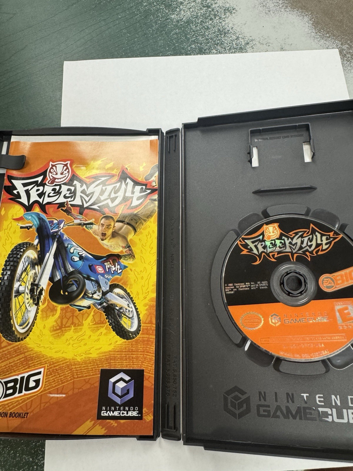 Freekstyle Nintendo GameCube EA SPORTS BIG 2002 Motocross Multiplayer Manual