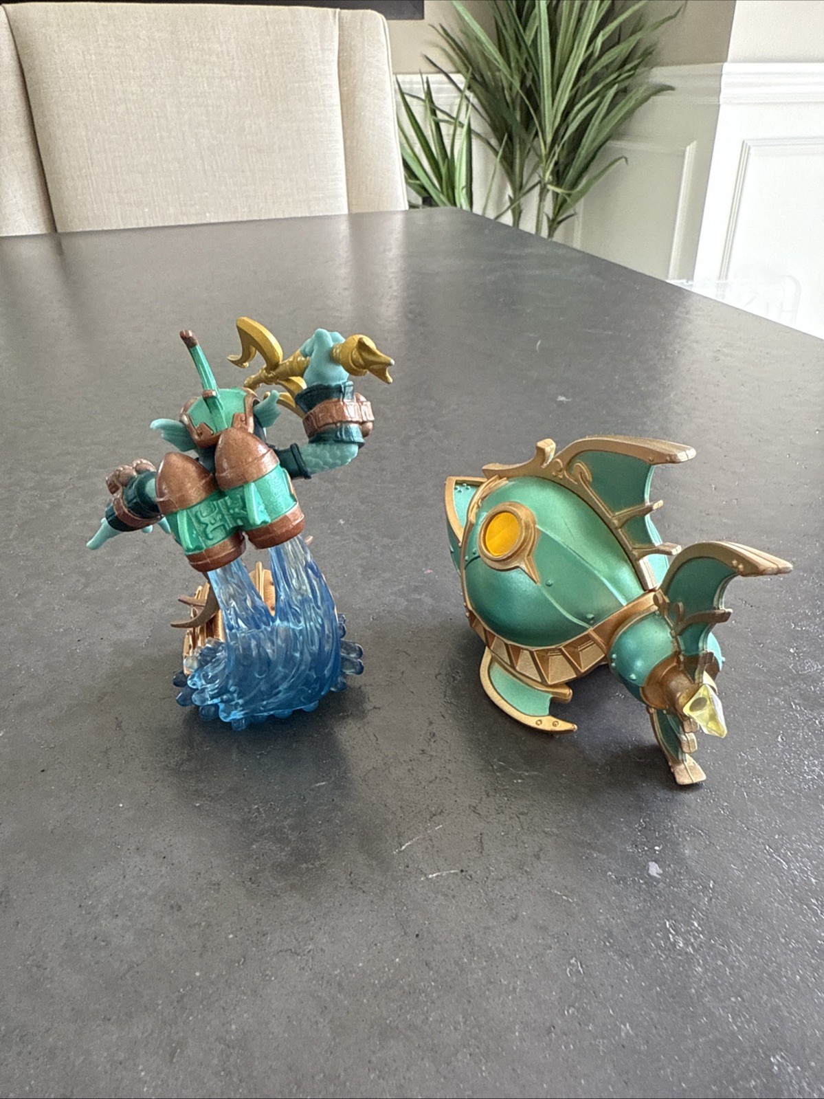 Skylanders Superchargers Deep Dive Gill Grunt & Reef Ripper Vehicle Set