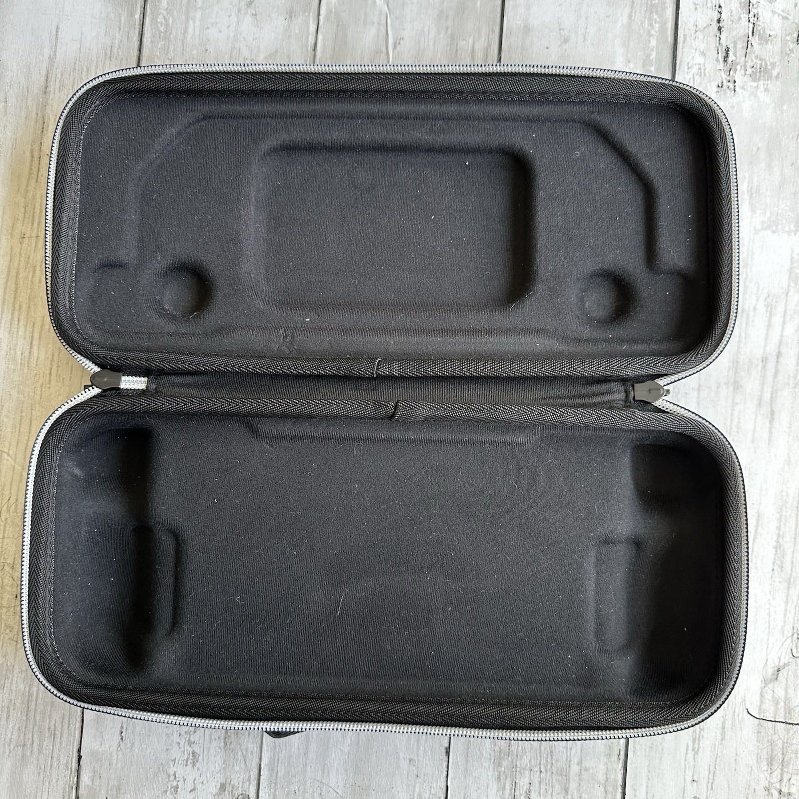 PREOWNED VALVE STEAM DECK ZIP AROUND BLACK CASE