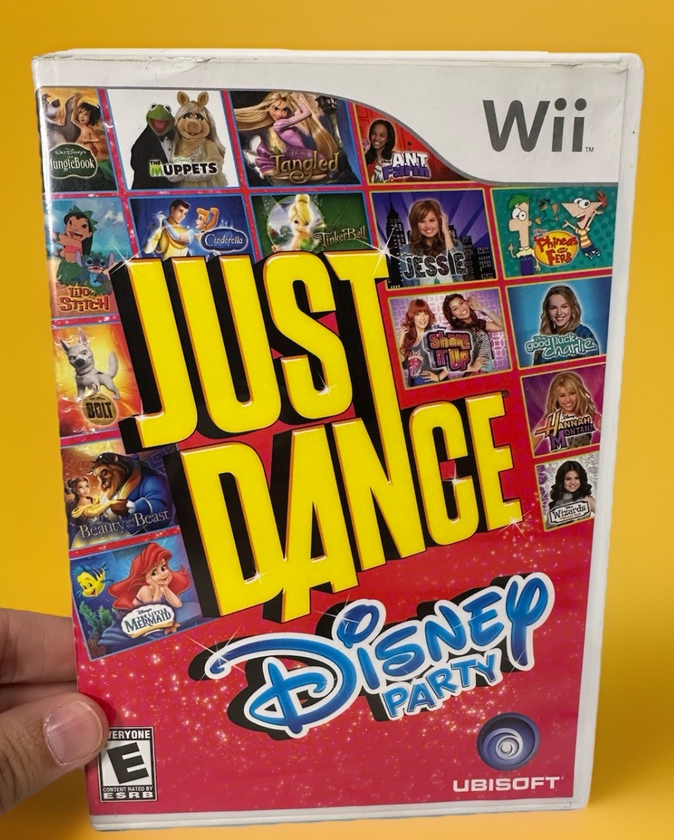 Just Dance Disney Party Nintendo Wii Complete W/Manual CIB-Disc In Great Shape!