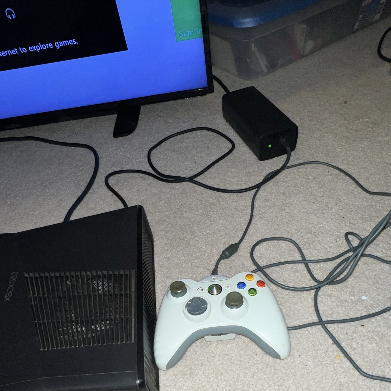 Microsoft Xbox 360 E 4GB Black Console Bundle + CoD Black Ops II, Wi-Fi, 1080p
