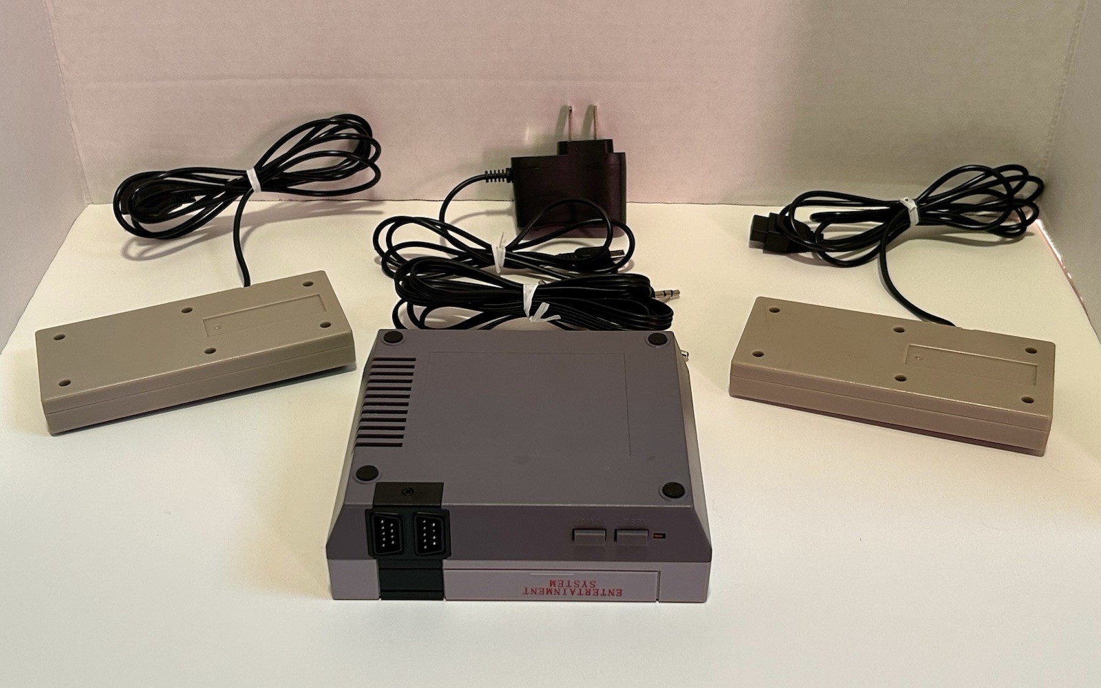 Knockoff NES Classic Edition OEM Mini Console, Controller & Cords 88 Games In 1