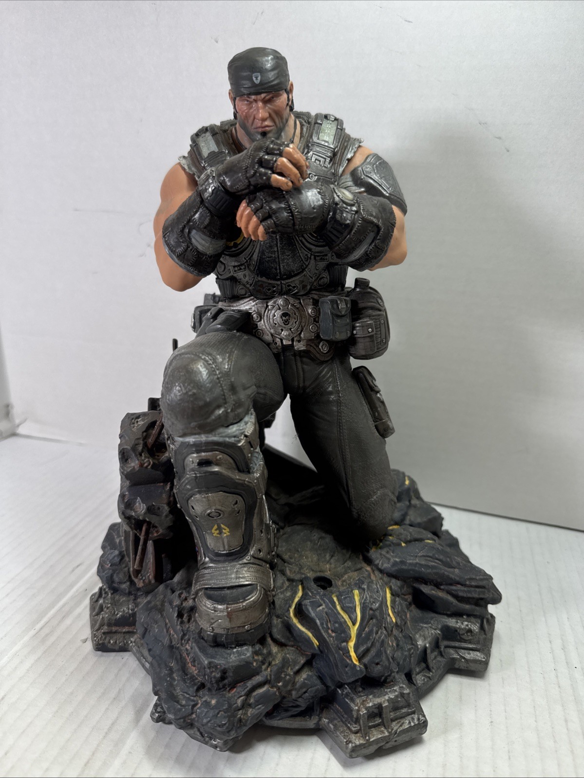 Gears of War 3 Marcus Fenix Collectors Figure Limited Edition Statue Epic Games