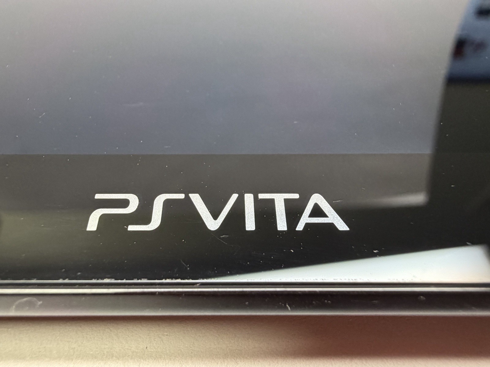 Authentic Playstation PS Vita PCH-2000 Touch Digitizer LCD Screen Display Panel