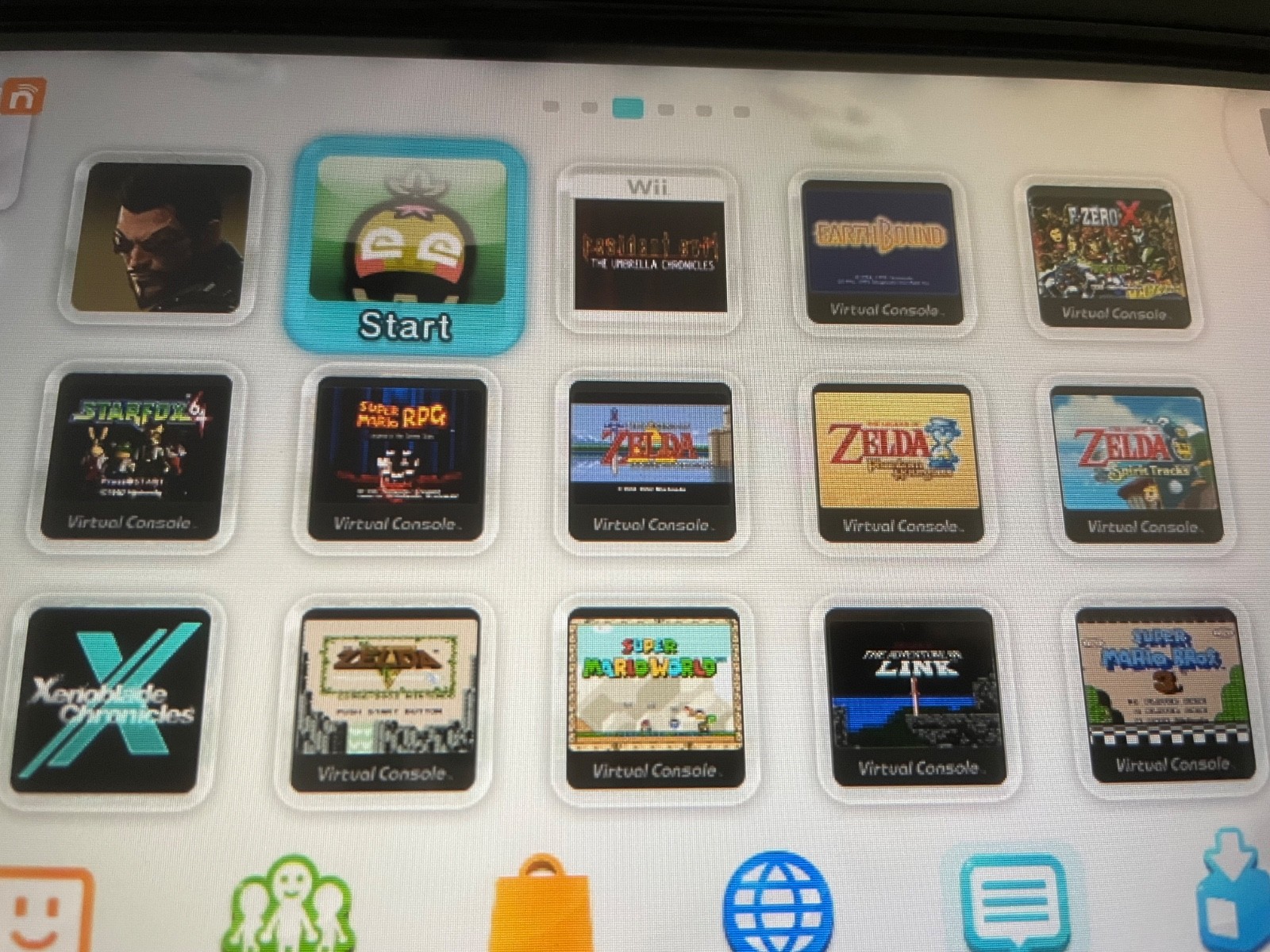 Wii U with 36 digital games, 1 physical game (Wii U Mario Maker bundle)
