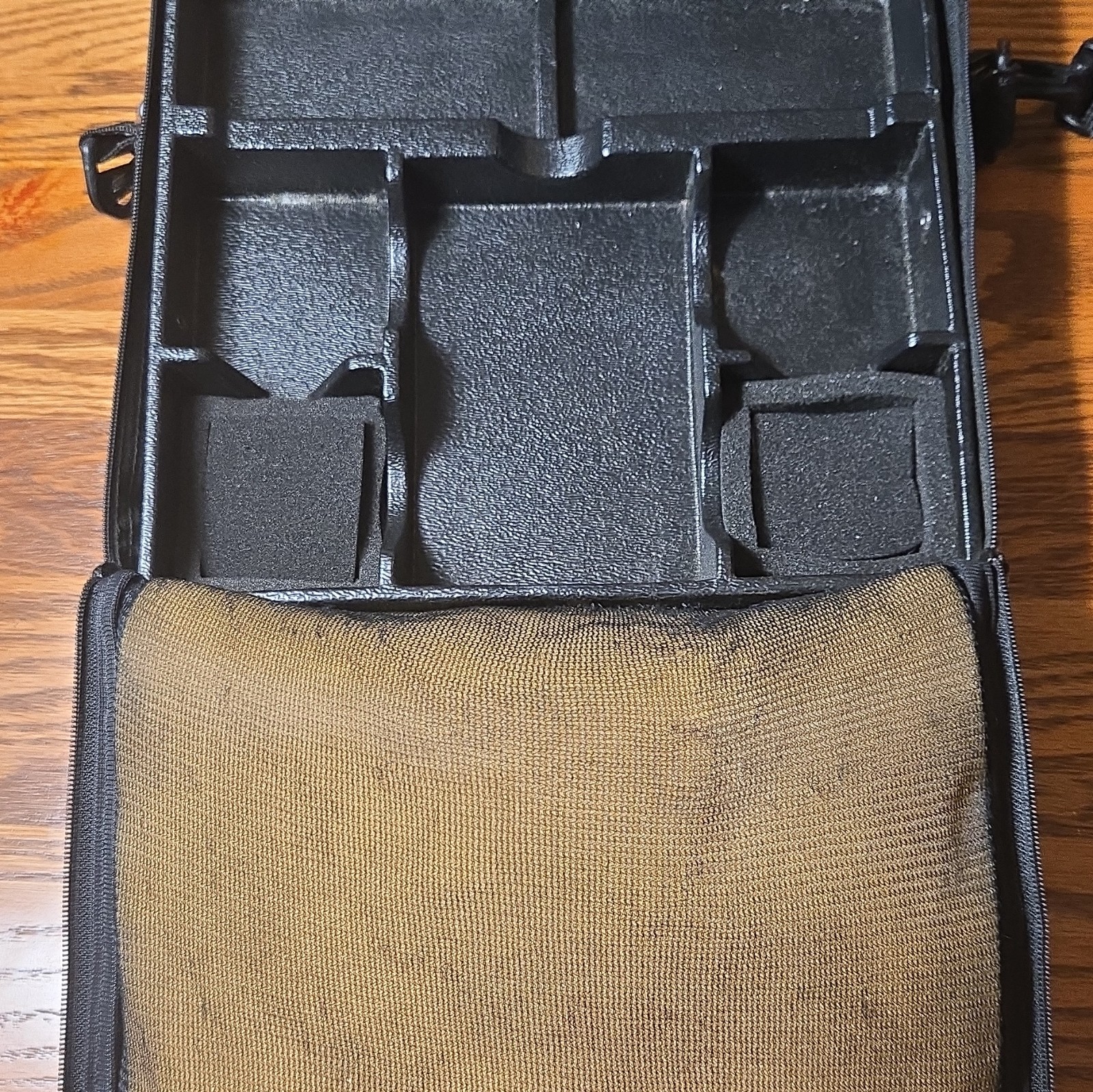 Nintendo Padded Nylon Travel Case w/ Shoulder Strap for Game Boy, Black