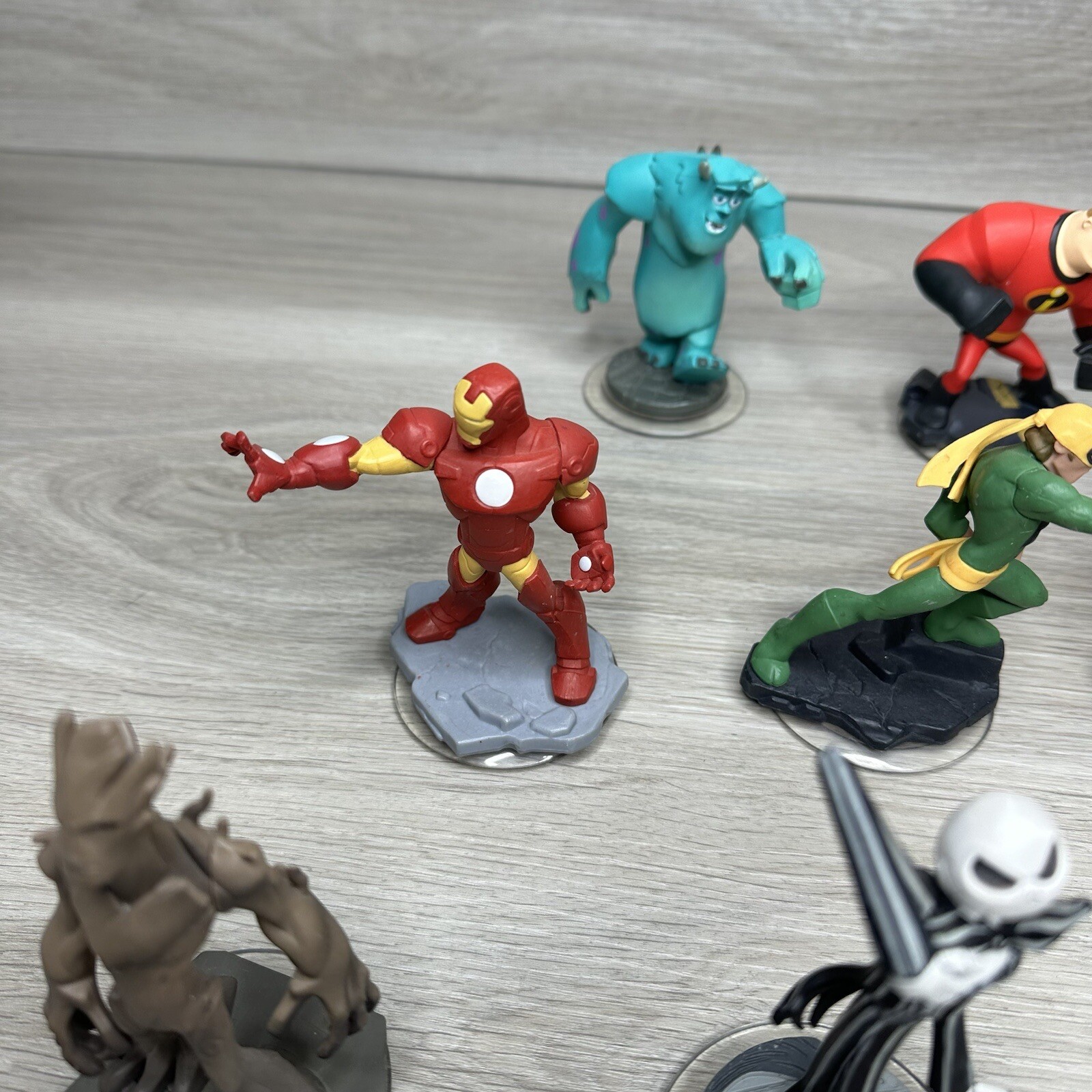 *Bundle* Lot 11 Disney Infinity XBOX Figures Hulk Thor Captain America Iron Man