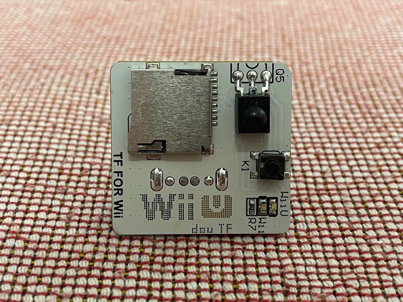 Double TF Card Slot Plate Two Choose One to USB for Wii / WiiU TF Card Switching