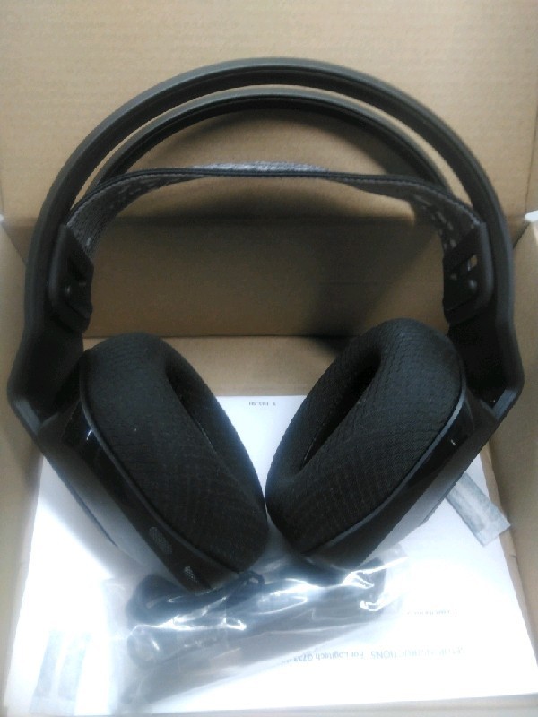 Logitech G733 Lightspeed Gaming Headset Black Wireless Over Ear Sound Isolation